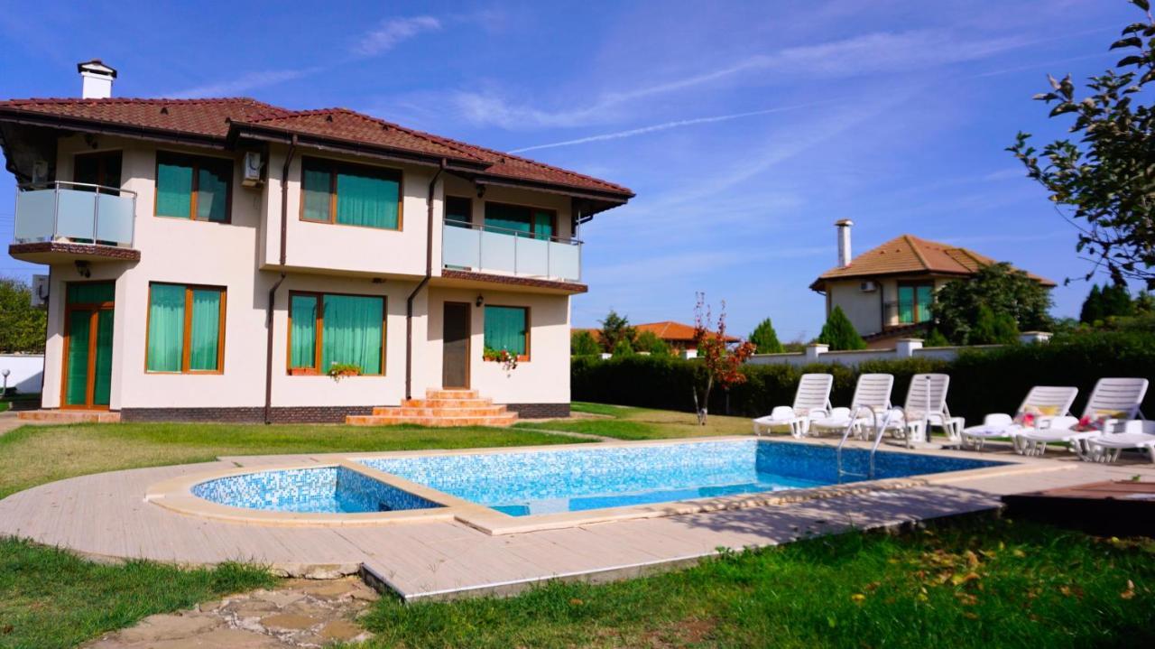 Вила Помело - Family Villa Pomelo Bŭlgarevo Buitenkant foto
