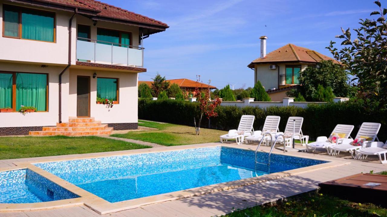 Вила Помело - Family Villa Pomelo Bŭlgarevo Buitenkant foto