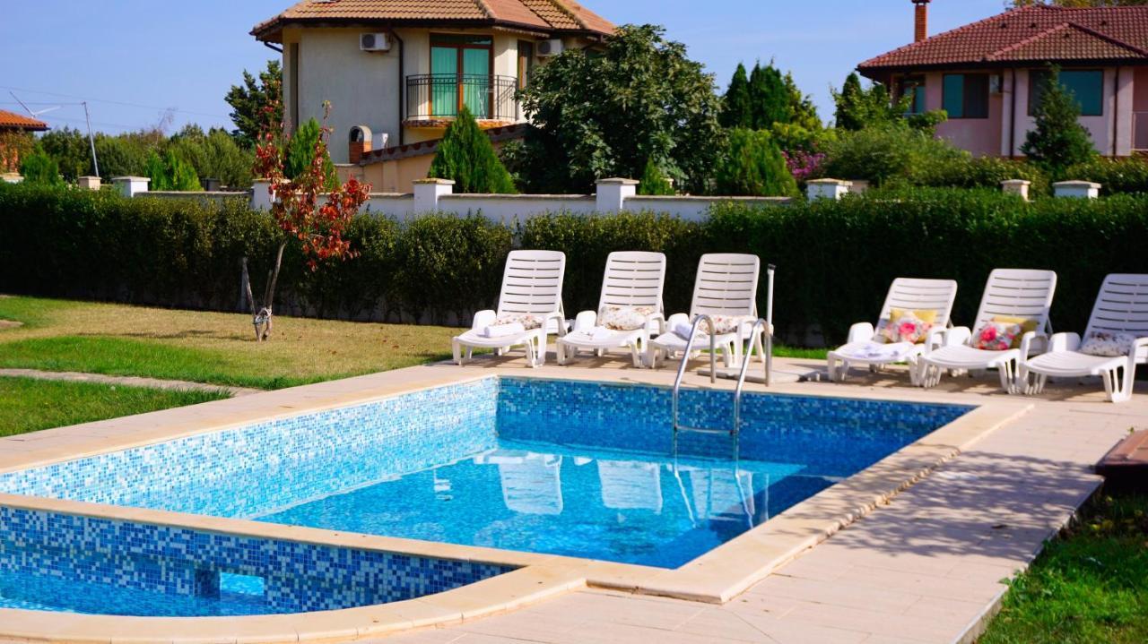 Вила Помело - Family Villa Pomelo Bŭlgarevo Buitenkant foto